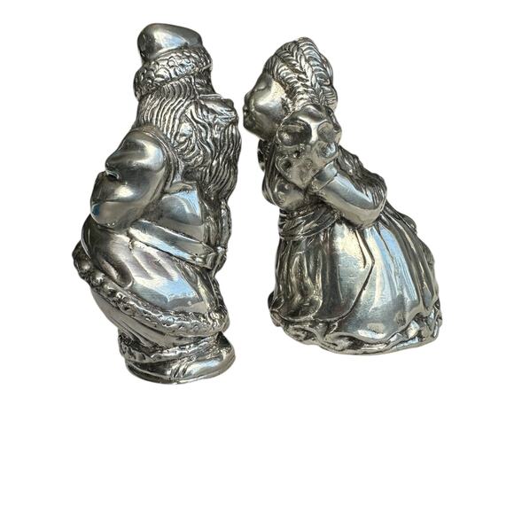 Kirk Stieff Other - Vintage Pewter Kirk Stieff Williamsburg Christmas Santa Salt And Pepper Shakers